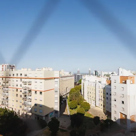 Апартаменты Guestready - Essence Living *